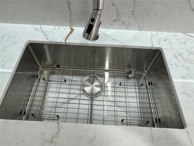 Photo - 18031 Biscayne Blvd Unidad 1402