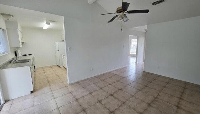 5150 Prairie Ridge Rd