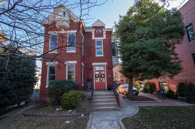 Building Photo - 1873 3rd St NW Unit A