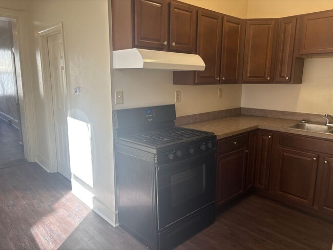 Photo - 1st Floor 1 Bedroom Apartment in Downtown York City