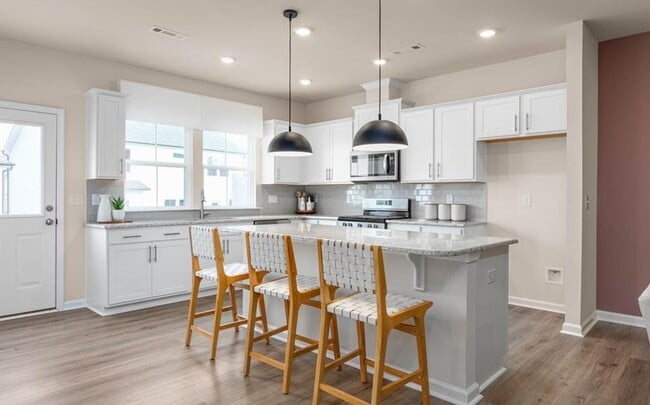 Building Photo - 805 Falls Grove Trl Rental