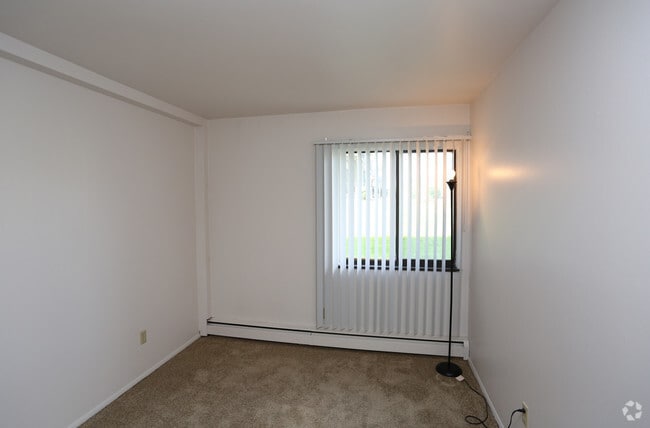 1BR, 1BA