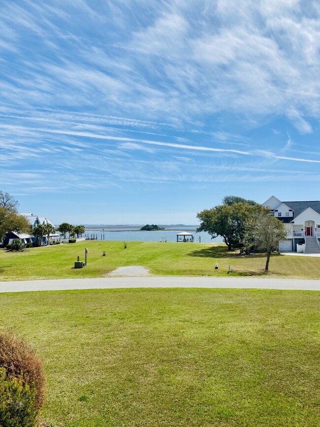 Photo - 109 John L Hurst Dr