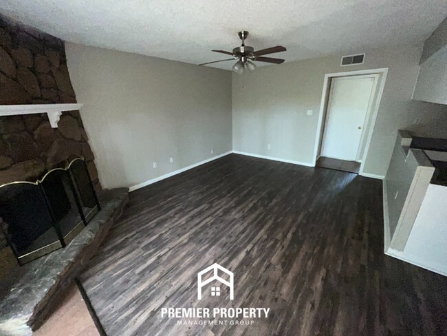 Photo - 5011 Tradewind Terrace
