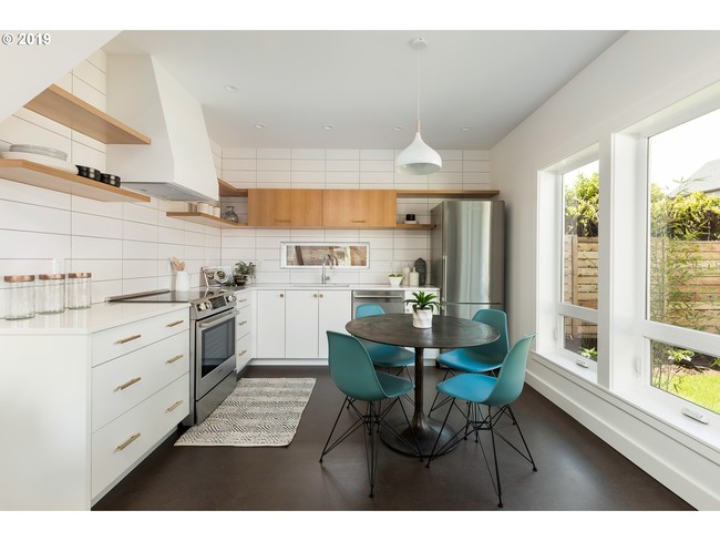 Photo - 6537 NE 6th Ave