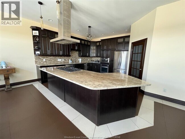 Photo - 236 Shoreview Cir