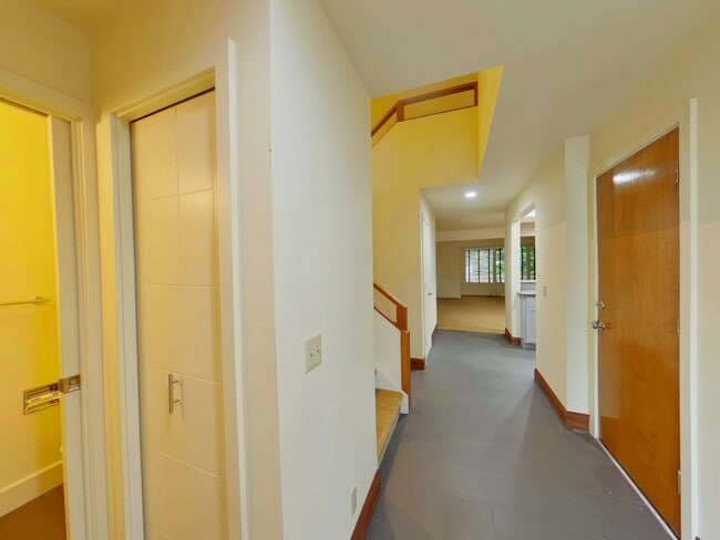 Photo - 2 Bedroom Condo In Fantastic Location!