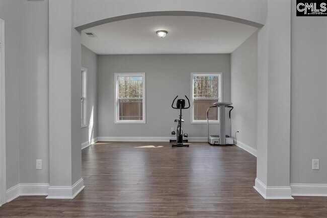 Photo - 38 Athlone Ct