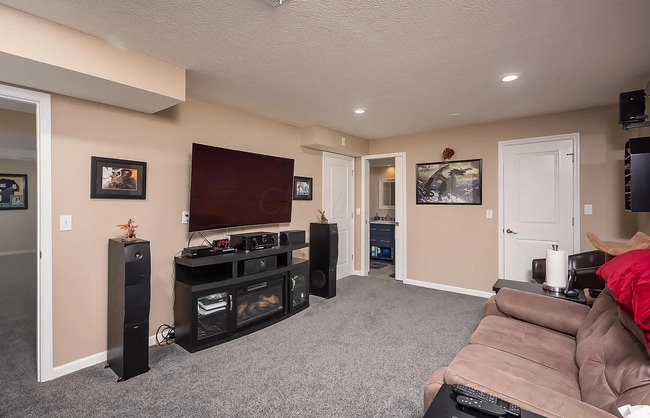 Photo - 700 Ferguson Ave