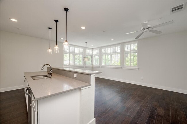 Photo - 908 Nueces St Unit 12