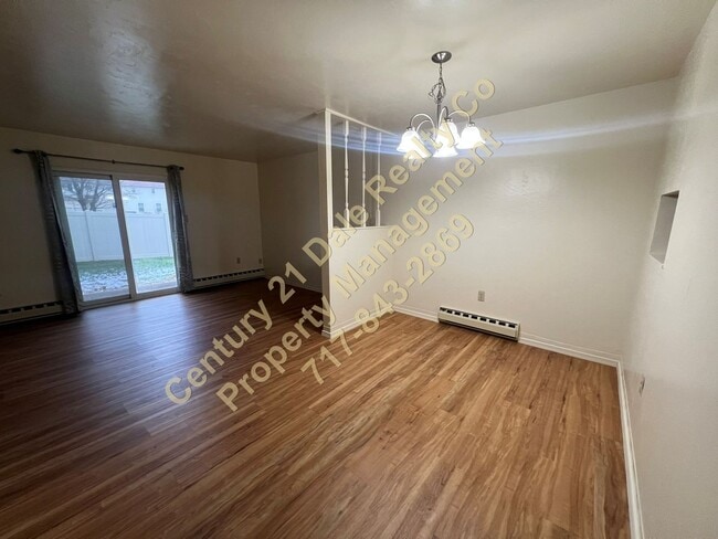 Photo - 2 Bedroom Townhouse in West York