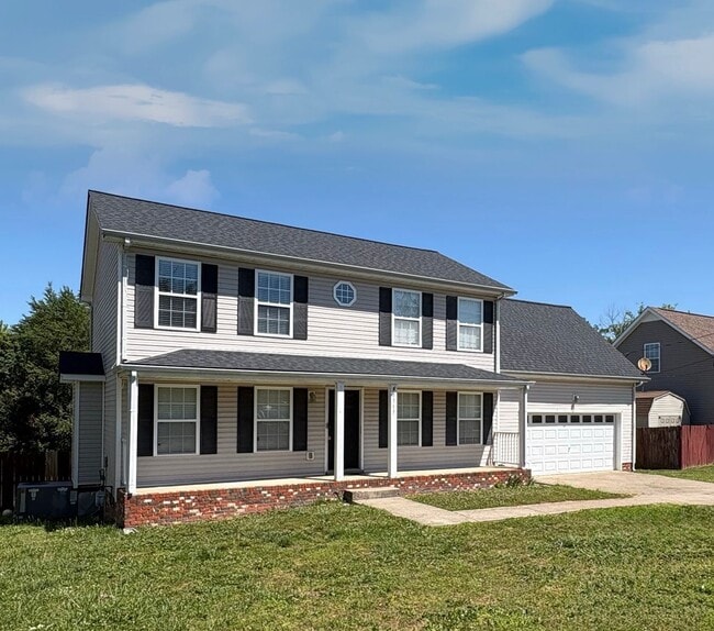 Building Photo - Beautiful 3-BR Colonial with Huge Bonus Room in Summerhaven!