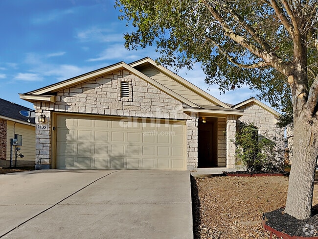 Building Photo - 2135 Wiltshire Dr Rental