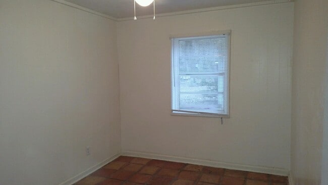 Photo - 1301 Leone Ave