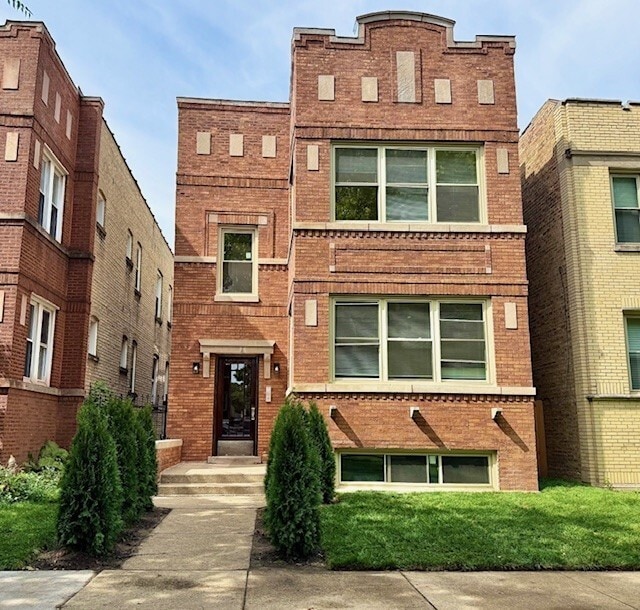 Building Photo - 5852 N Artesian Ave Unit 2 Rental