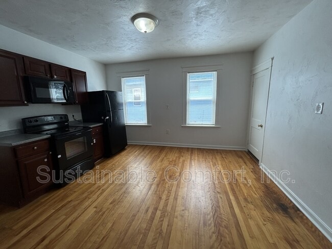 Photo - 62 Sterling St