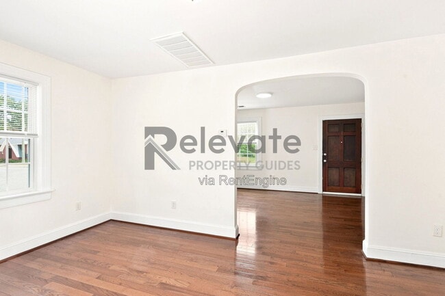 Photo - 400 Dupuy Ave