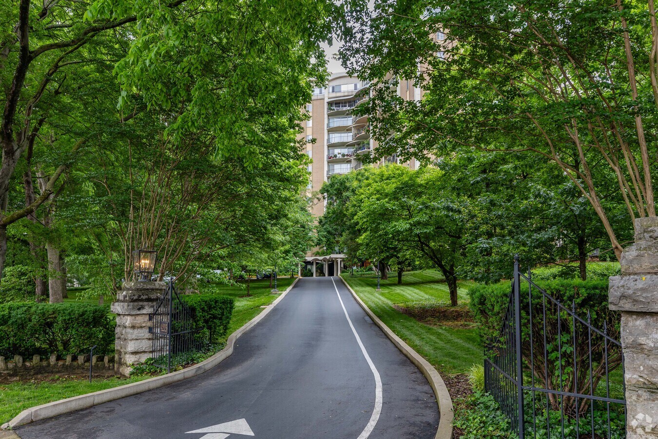 Entrance - Windsor Tower