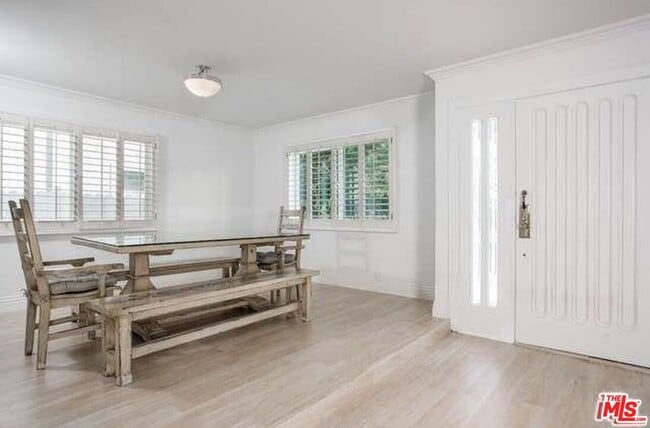 Photo - 745 Oxford Ave