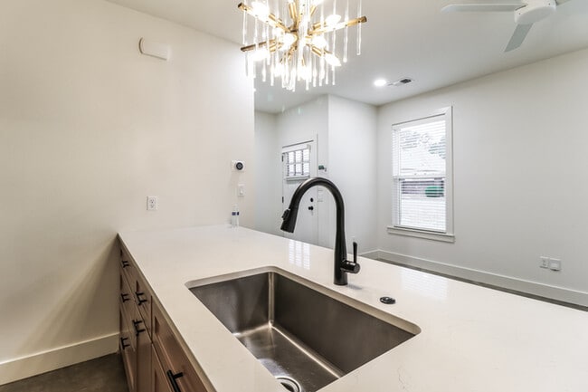 Photo - 16320 Lamarche Dr