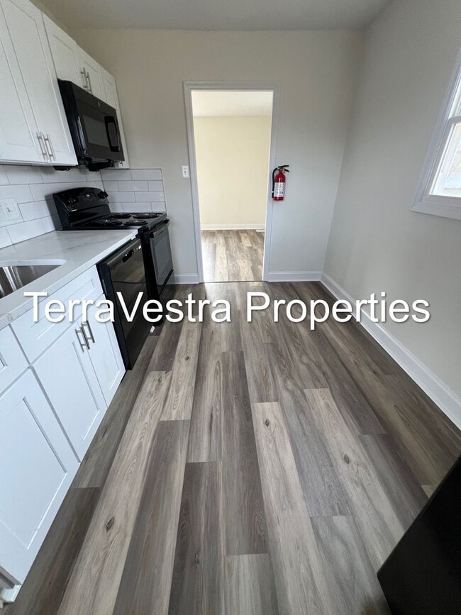 Photo - 3 Bed Single Family in Upper Deerfield!