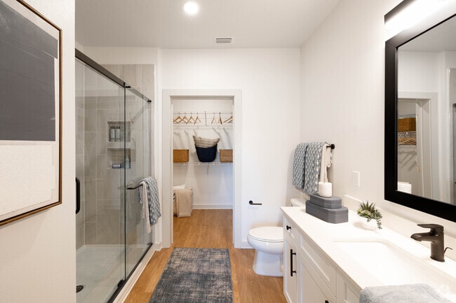 B1-Alt 1 - 2BR, 2BA - 1,096SF - Primary Bathroom & Closet