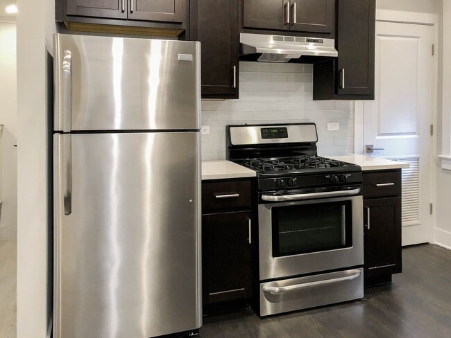 Photo - 1952 W Nelson St Unit 1W