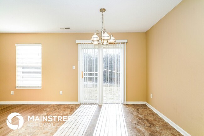 Photo - 10529 Apple Creek Dr