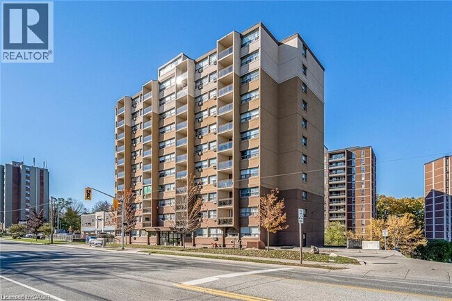 Photo - 1950 Main St W Unit 503