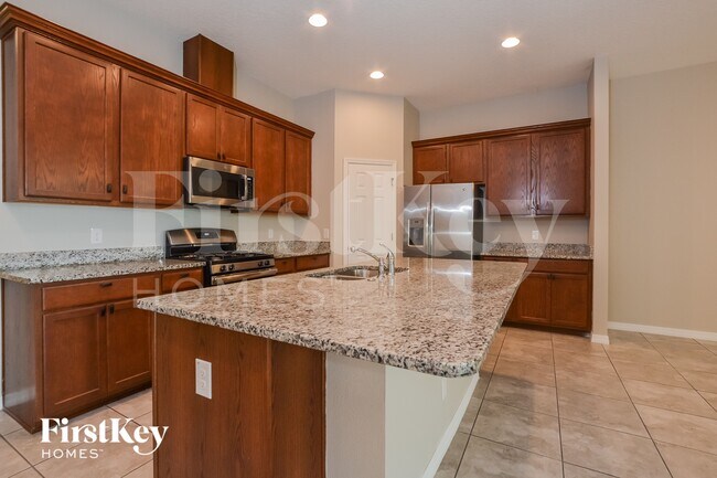 Photo - 824 Grand Hilltop Dr