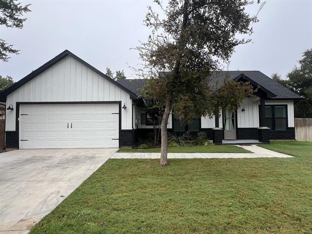 Photo - 828 Corral Dr