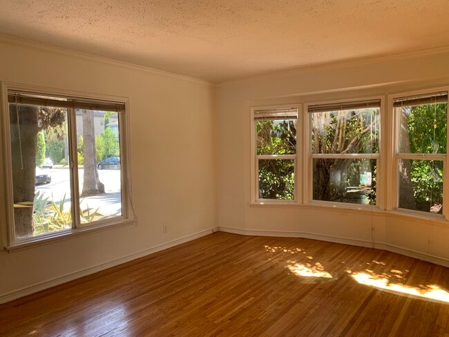 Photo - 416 N Doheny Dr