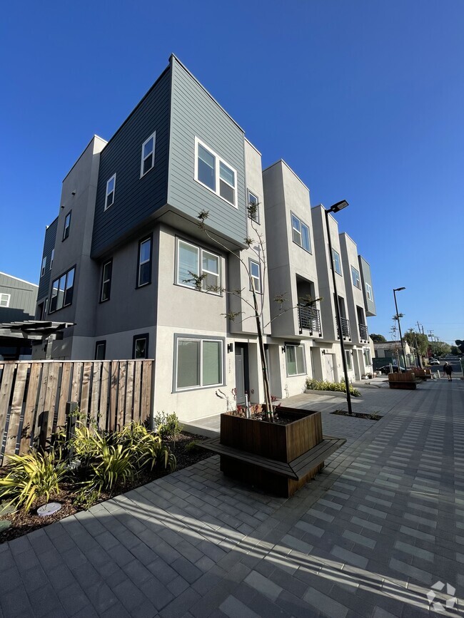 Building Photo - 1780 Boxcar Cir Rental