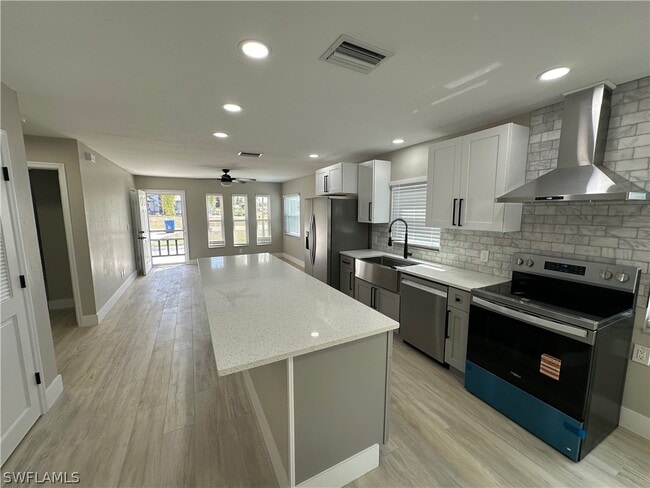 Photo - 9161 Seville Rd