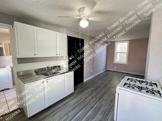 Photo - 114 Huetter Ave Unidad 2