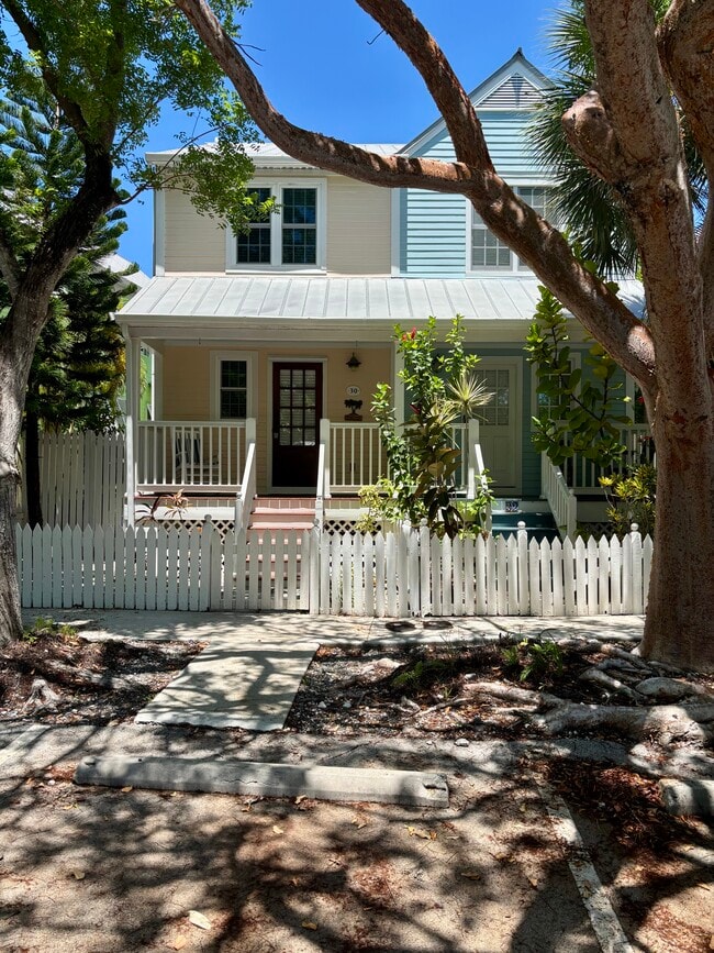 Photo - 30 Merganser Ln