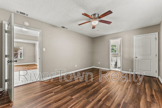 Photo - 1678 Alta Vista Ave