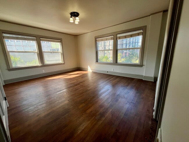 Studio (inside) - 20 NW 16th Ave Unit #306