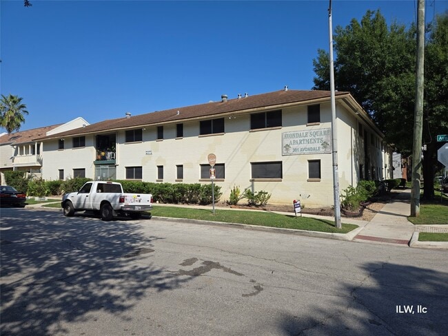 Building Photo - 301 Avondale St Unit 4