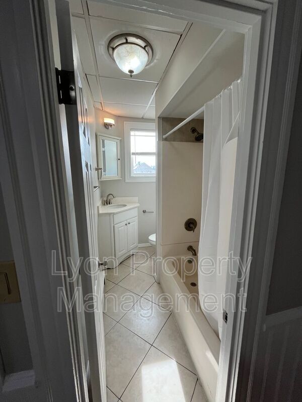 Photo - 218 Morris Ave Unidad 2