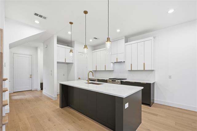 Building Photo - 3265 W Camp Wisdom Rd