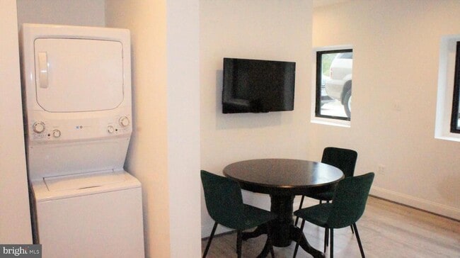 Photo - 1900 S Randolph St