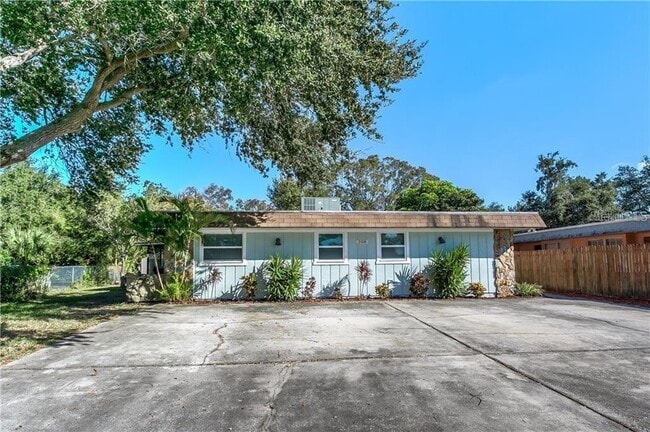 Photo - 208 Jody Ct Townhome