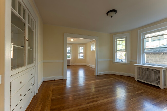 Photo - 89 Harnden Ave