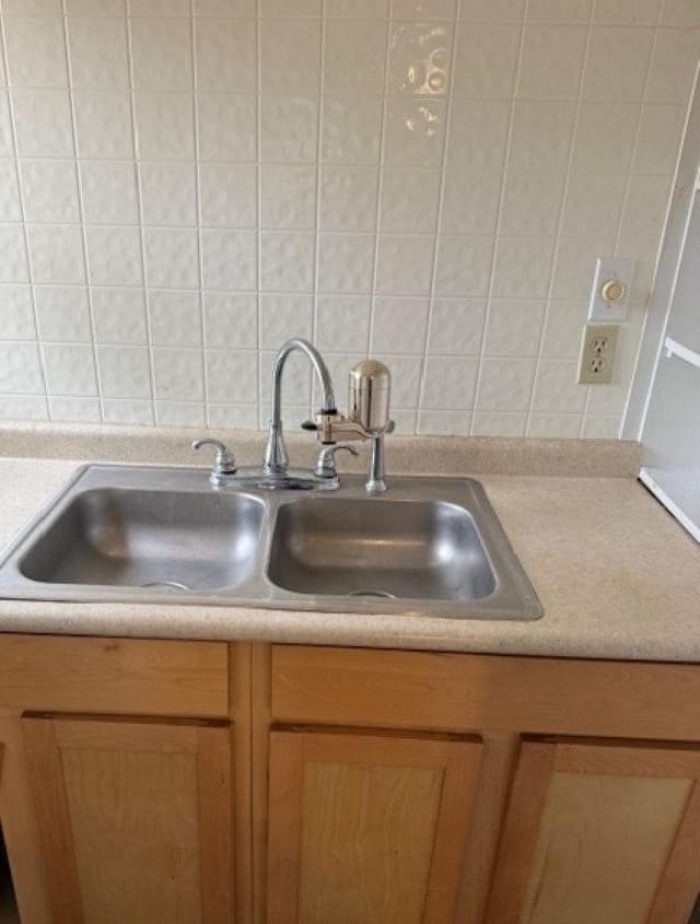 Photo - 303 N State St