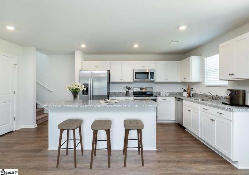 Photo - 1008 Castlen Ct