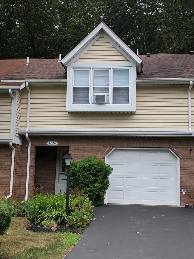 Building Photo - 4036 Chaucer Pl Rental