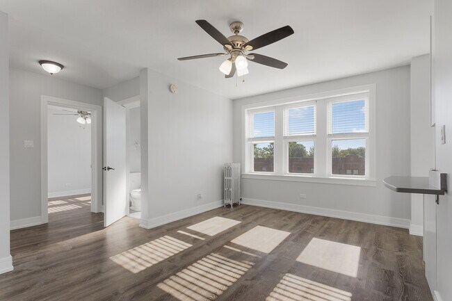 Photo - 1521 W Sherwin Ave Unit 504