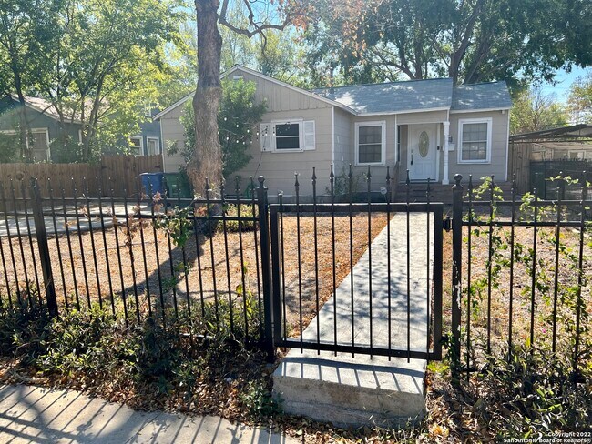 Photo - 414 Elmwood Dr