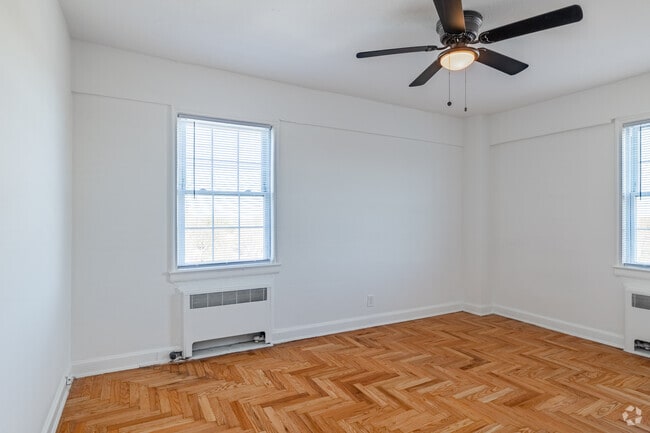 2BD, 1BA - 800SF